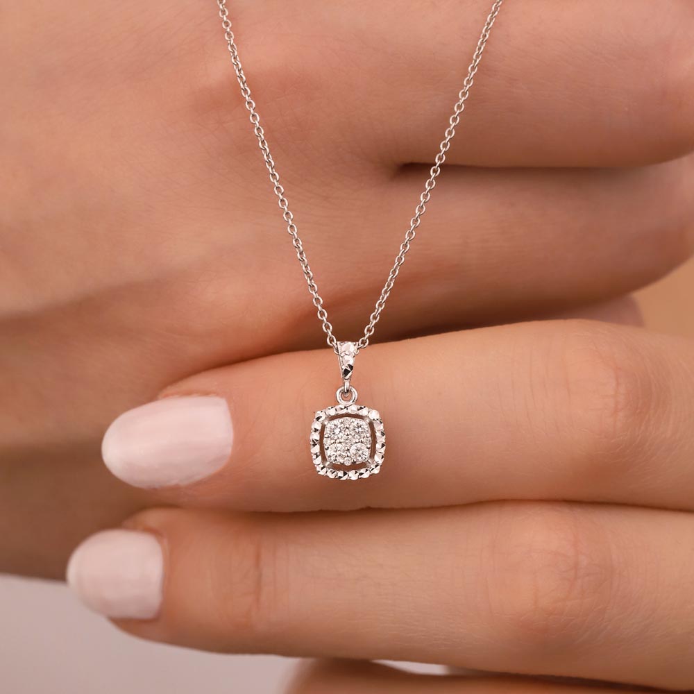 0,12 Karat Lab Pırlanta Taşlı Coronet Kolye - FP03428