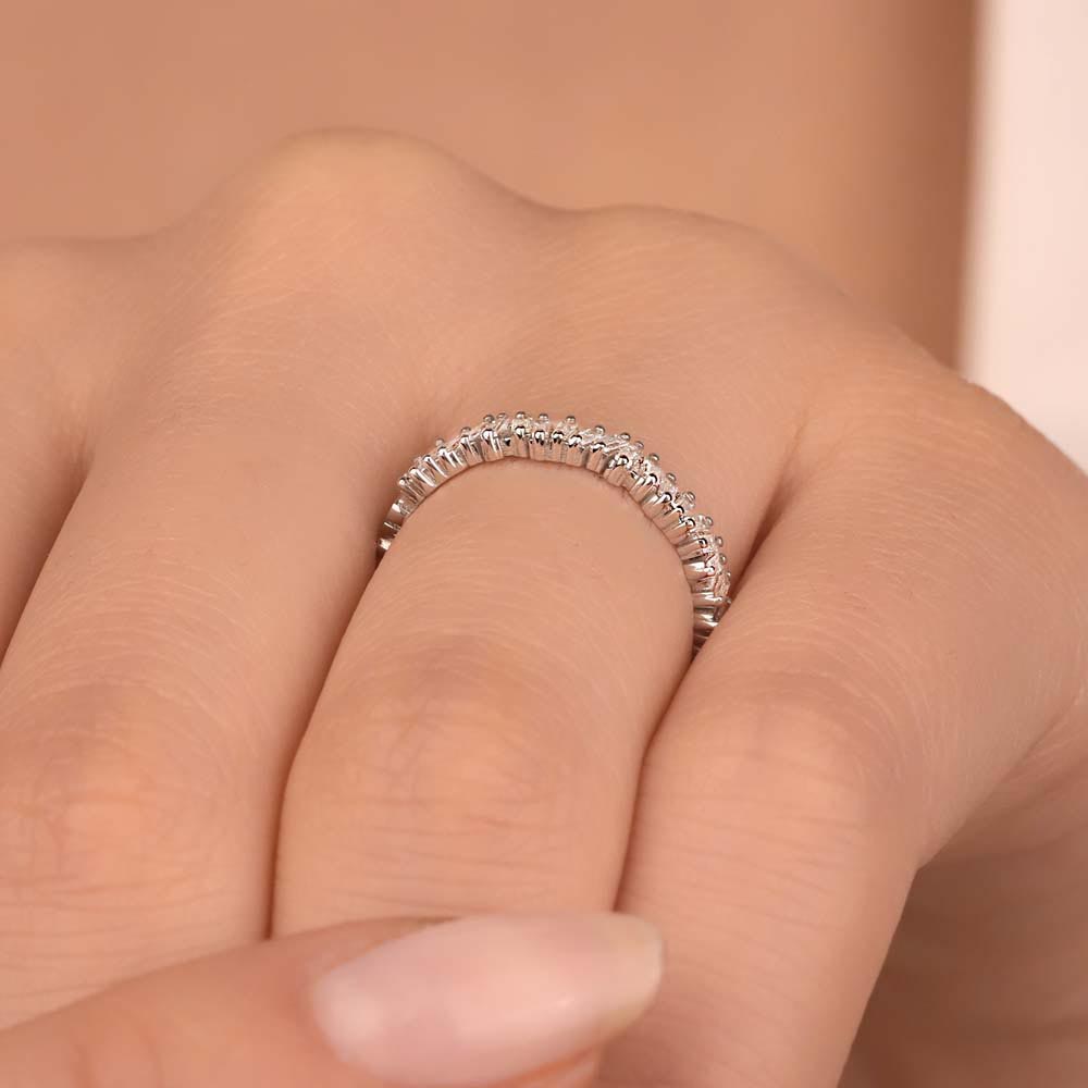 0.42 Karat Lab Pırlanta Özel Tasarım Çapraz Baget Yarımtur Yüzük - FP09432