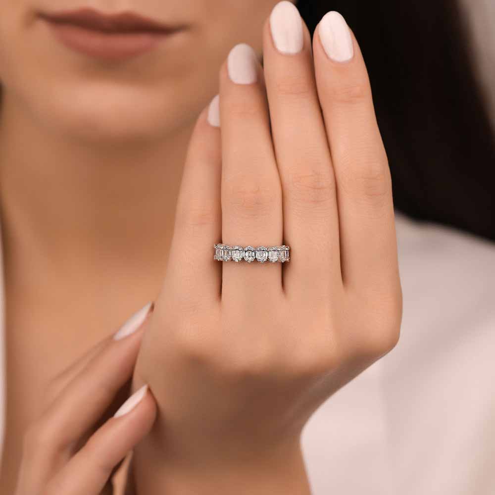 Baget Yüzükler 0,61 Karat Lab Pırlanta Baget Yarımtur Dainty Tasarım Yüzük - FP06435