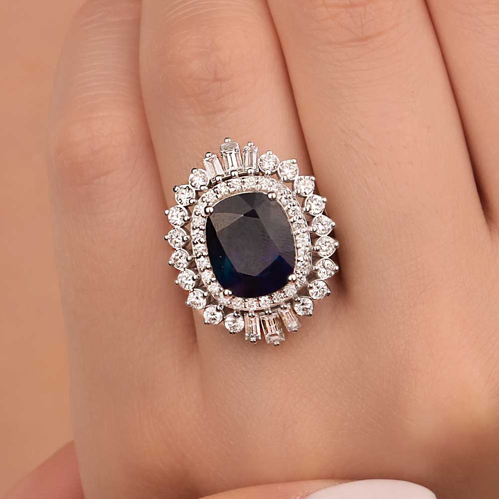 8,60 Karat Lab Pırlanta Cushion Kesim Mega Safir Yüzük - FP08138