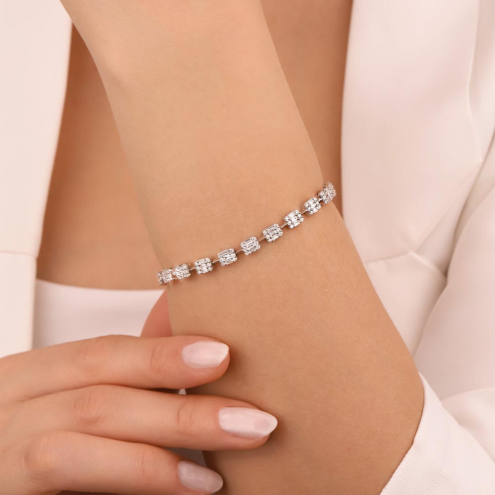 2,35 Karat Laboratuvar Pırlanta Baget Taşlı Bileklik