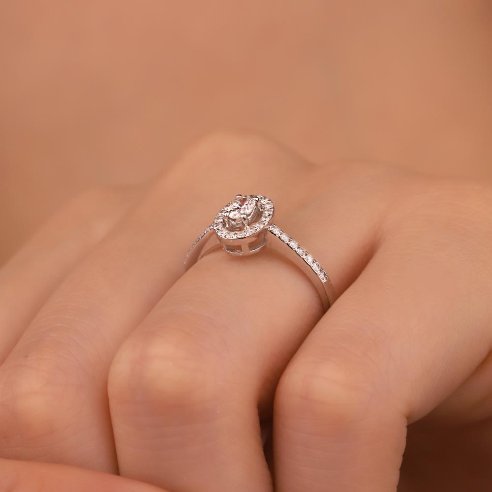 0,38 Karat Laboratuvar Pırlanta Oval Halo Tektaş Yüzük