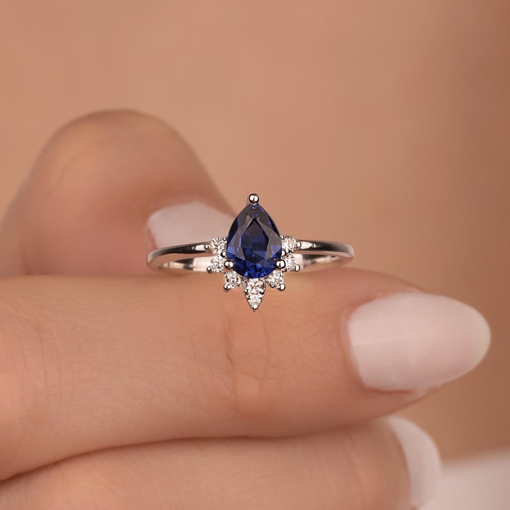 1,26 Karat Laboratuvar Pırlanta Damla Royale Safir Yüzük