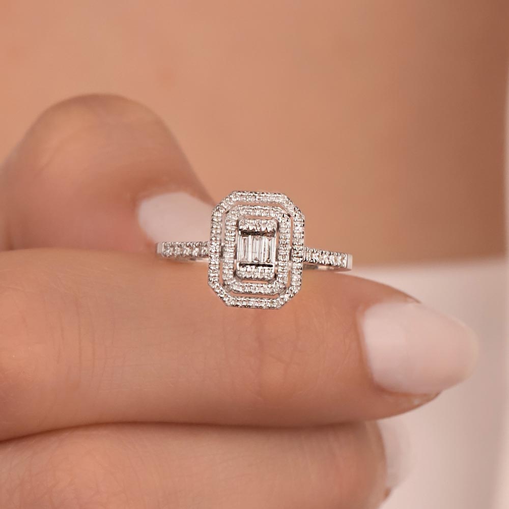 0,35 Karat Laboratuvar Pırlantalı baget Taşlı Yüzük
