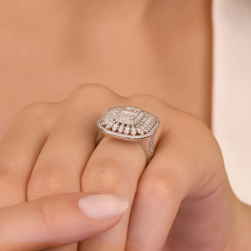 1,55 Karat Laboratuvar Pırlantalı Baget Taşlı Yüzük