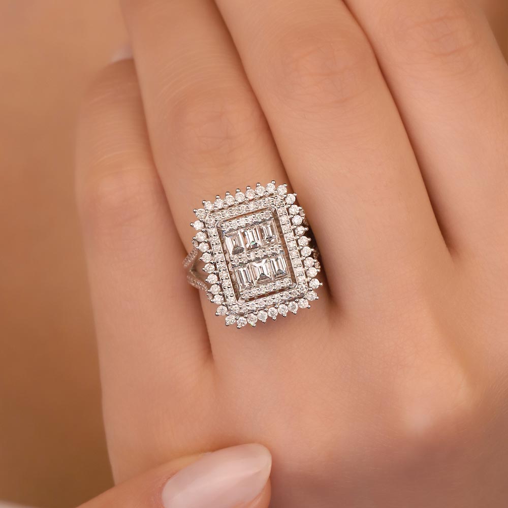 1,95 Karat Laboratuvar Pırlantalı Baget Taşlı Yüzük