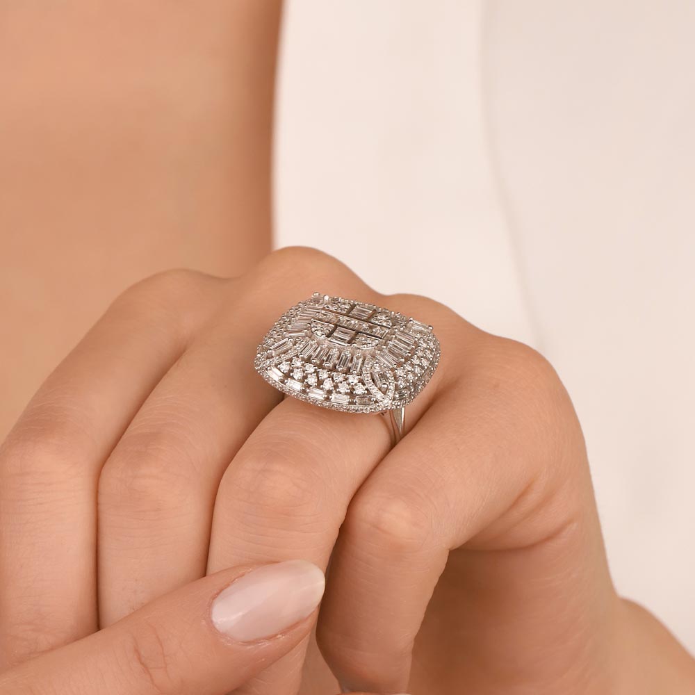3,00 Karat Laboratuvar Pırlantalı Baget Taşlı Yüzük