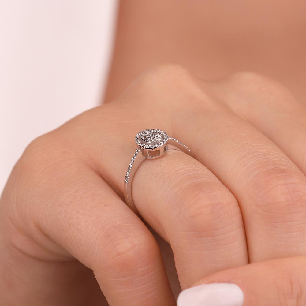 0.24 Karat Laboratuvar Pırlanta Oval Baget Yüzük