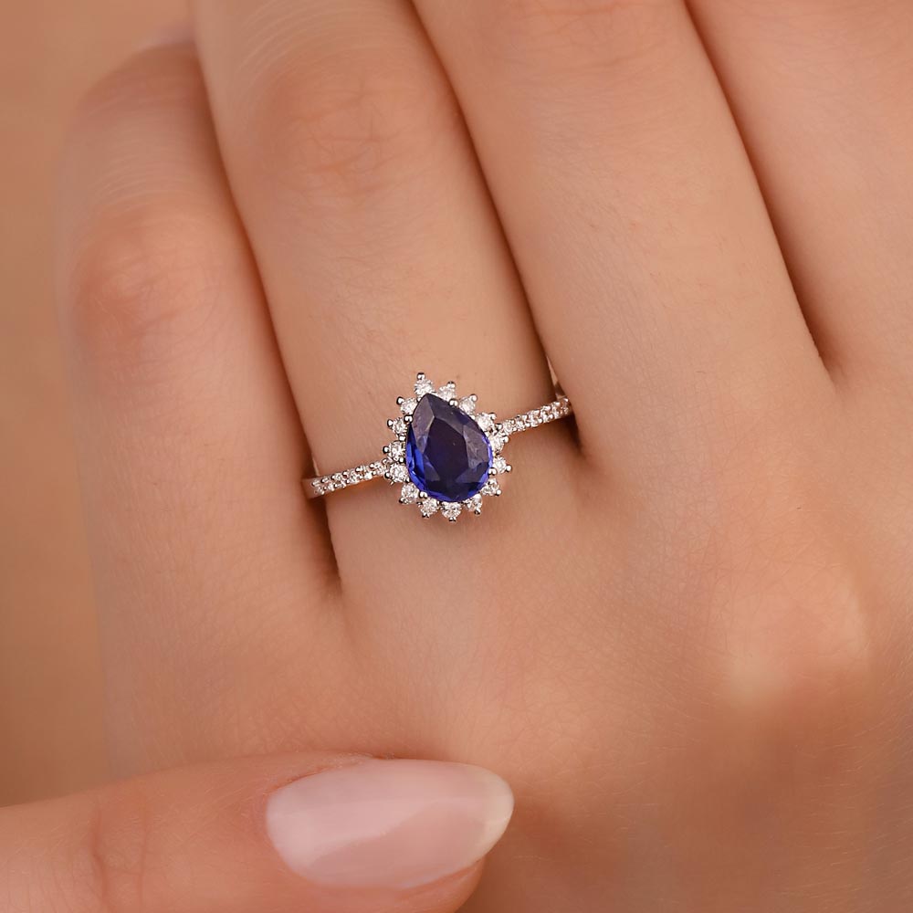 0,82 Karat Laboratuvar Pırlanta Damla Royale Safir Yüzük