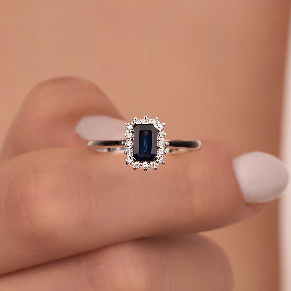 0,83 Karat Laboratuvar Pırlanta Royale Safir Yüzük