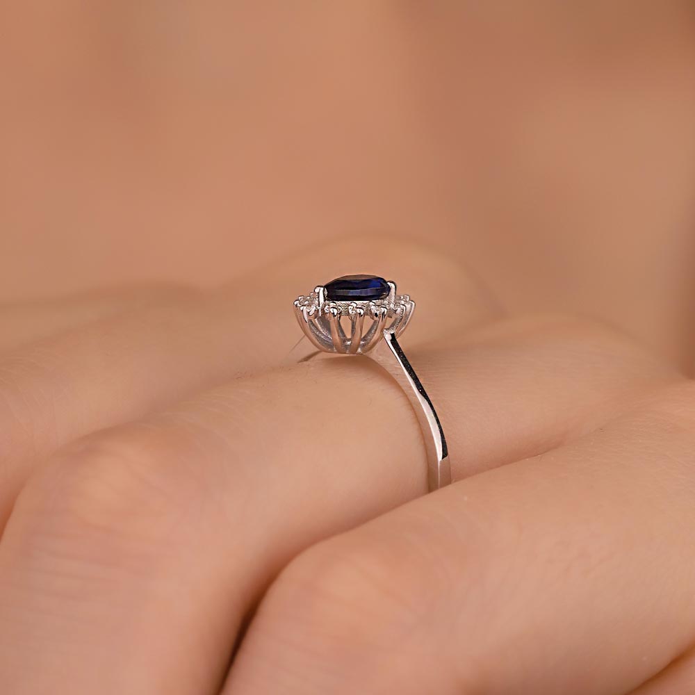 0,55 Karat Laboratuvar Pırlanta Safir  Yüzük