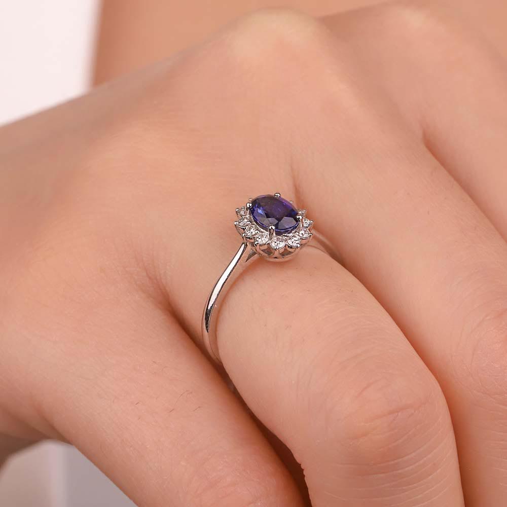 0,66 Karat Laboratuvar Pırlanta Oval Royale Safir Yüzük