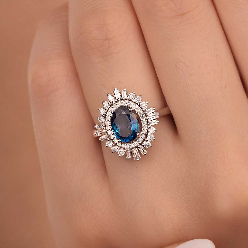 2,28 Karat Laboratuvar Pırlanta Oval Safir Yüzük