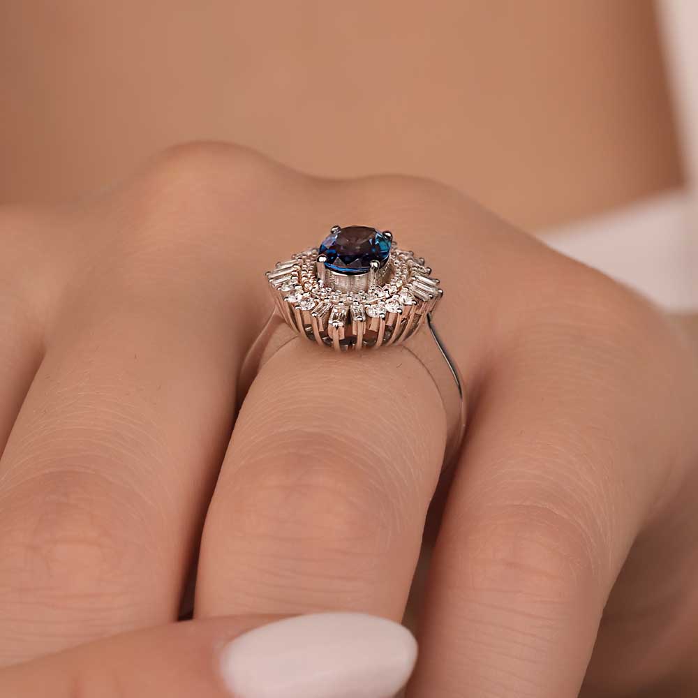 2,28 Karat Laboratuvar Pırlanta Oval Safir Yüzük